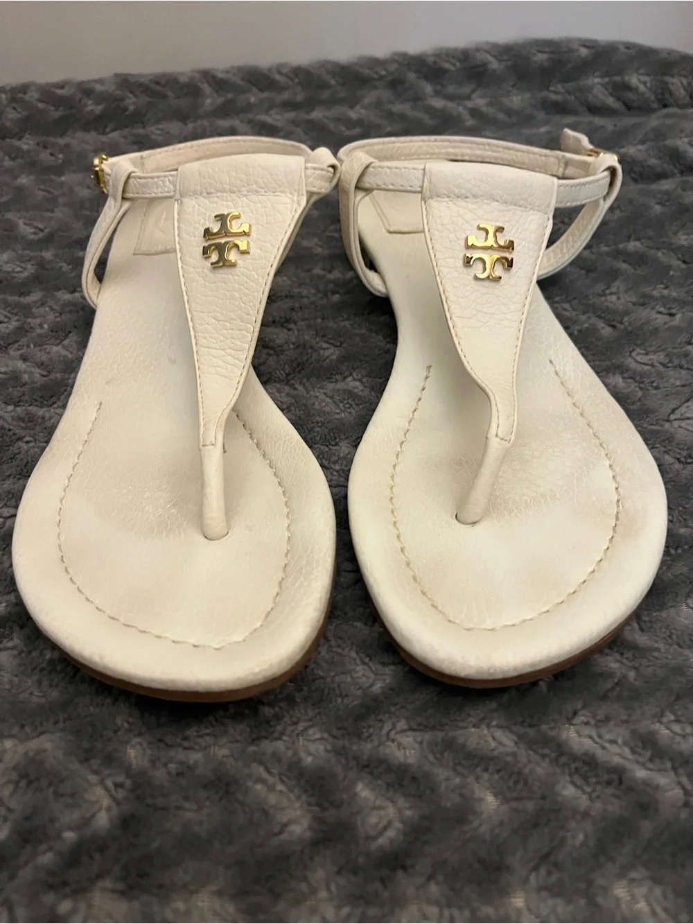 Tory Burch Britton White Leather Logo Thong Sandals with Gold Hardware